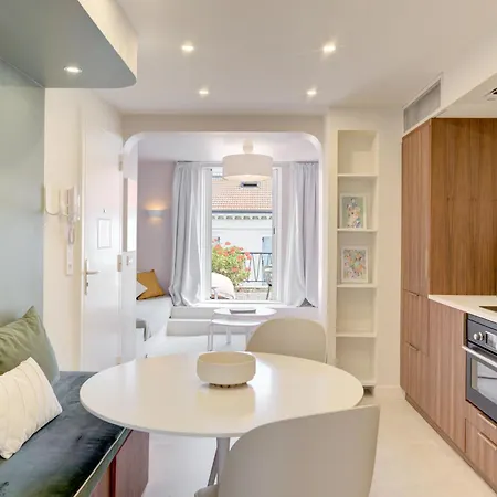 Alma Florian 4 People With Terrace Cannes