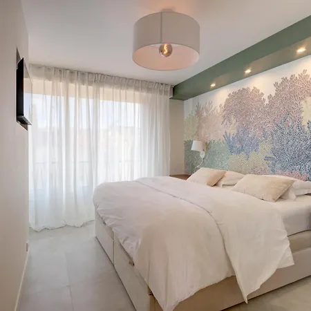 Appartamento Alma Florian 4 People With Terrace