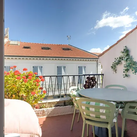 Alma Florian 4 People With Terrace